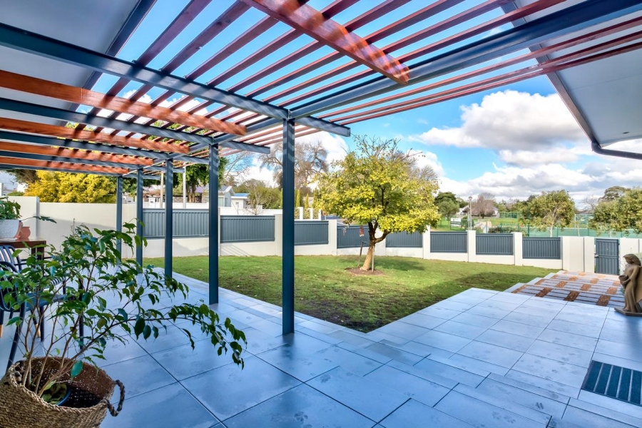 To Let 3 Bedroom Property for Rent in Kenridge Western Cape